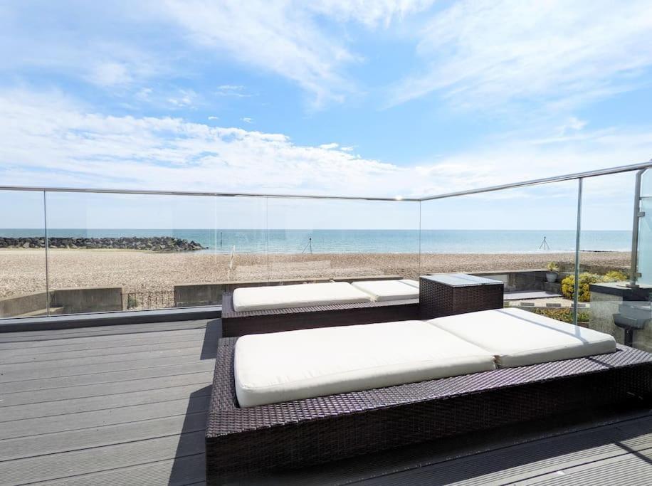 Beach View Middleton-on-Sea 外观 照片